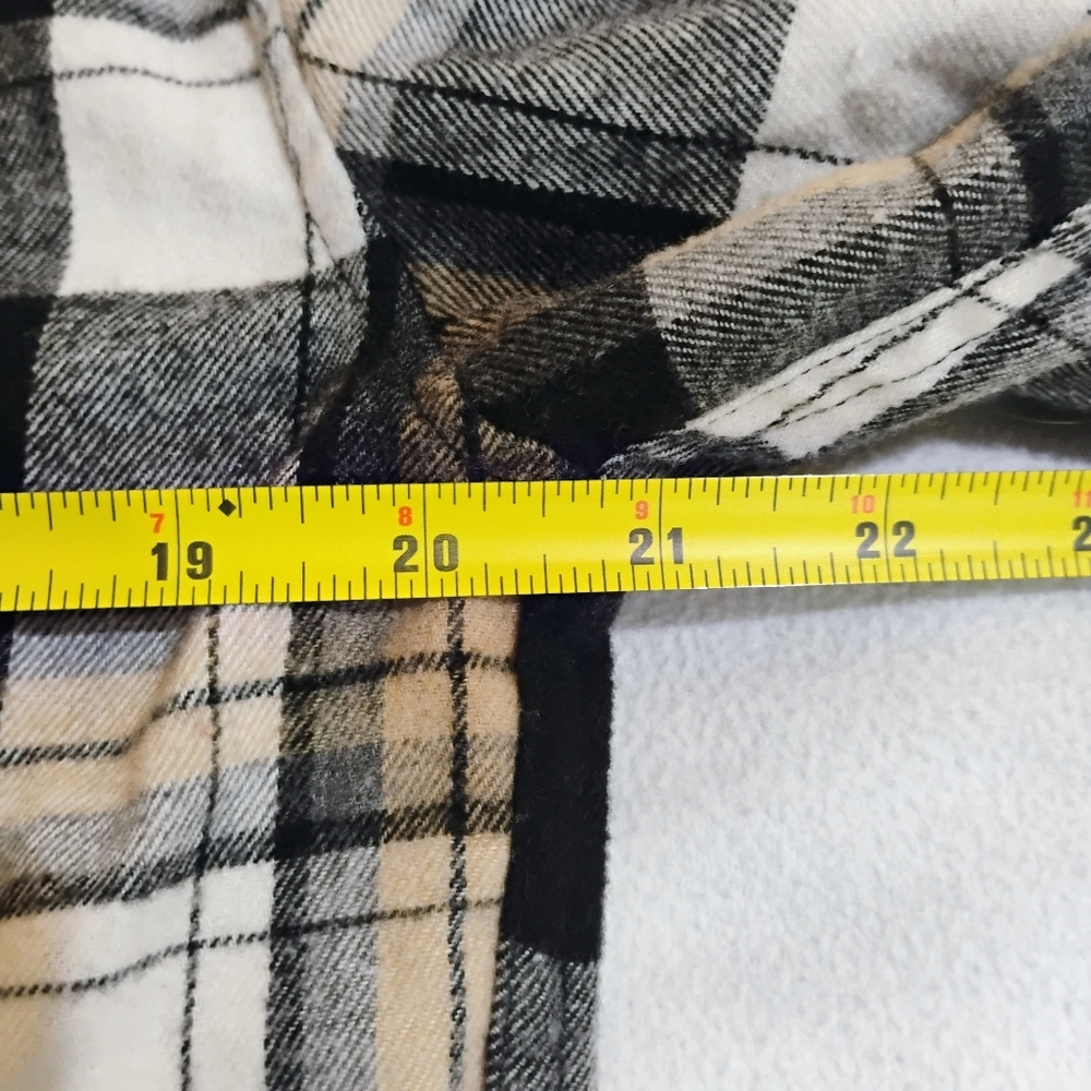 Men's Plaid Button Down Shirt in Black, White, and Tan - Picture 7 of 8